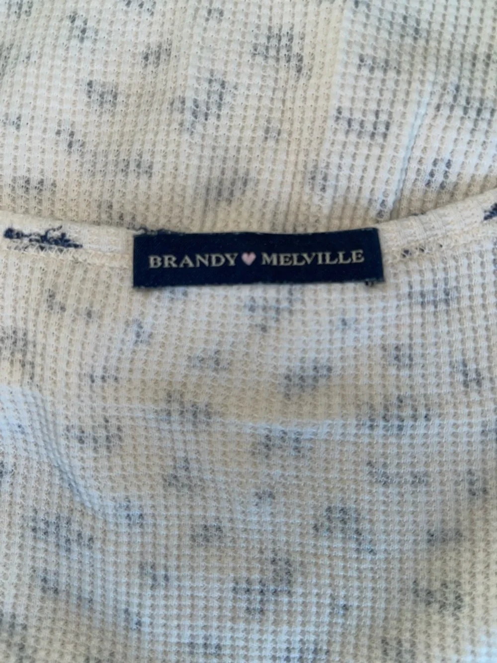 Brandy Melville Cream Ribbed Henley Tee with Navy Floral Print - Picture 3 of 3